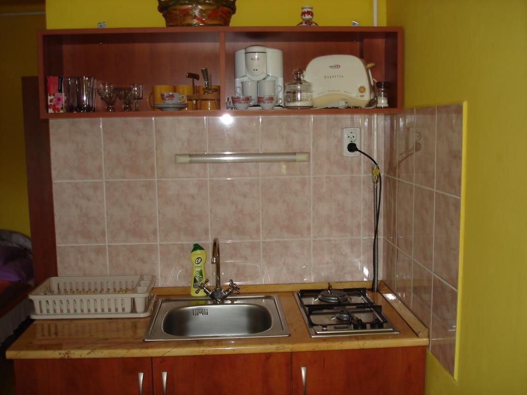 Liza Apartman Gyula Ruang foto